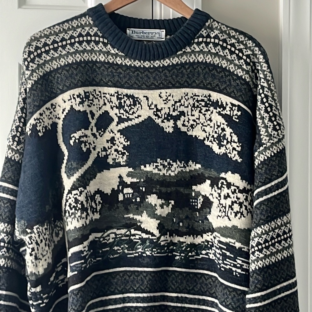 Burberrys Men’s crew neck sweater.  Multi color (mostly blue, green, off white)